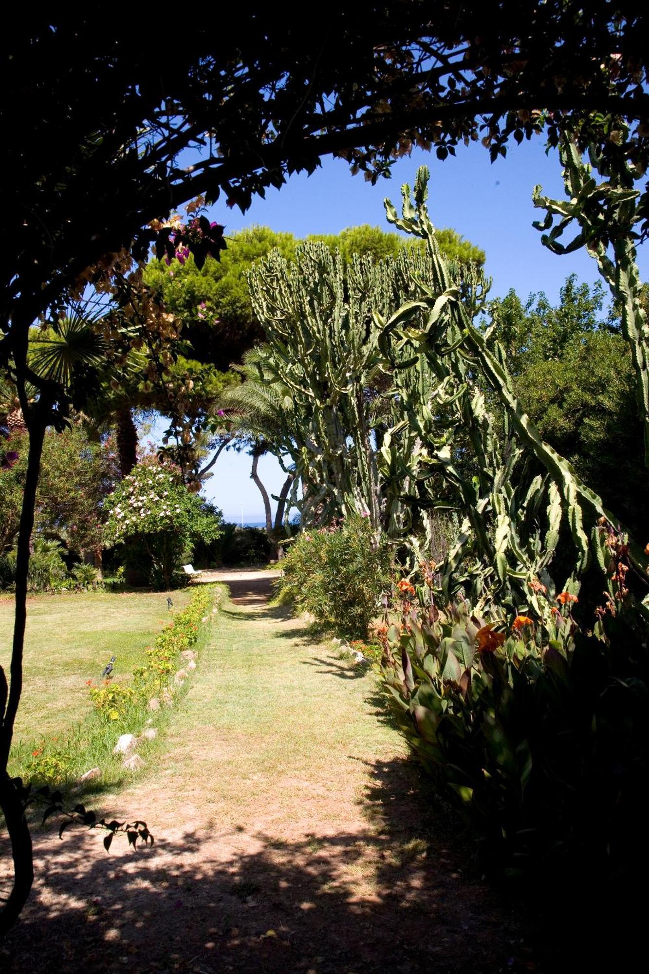 Azienda Agrituristica Tenuta Pizzolungo Erice Luaran gambar