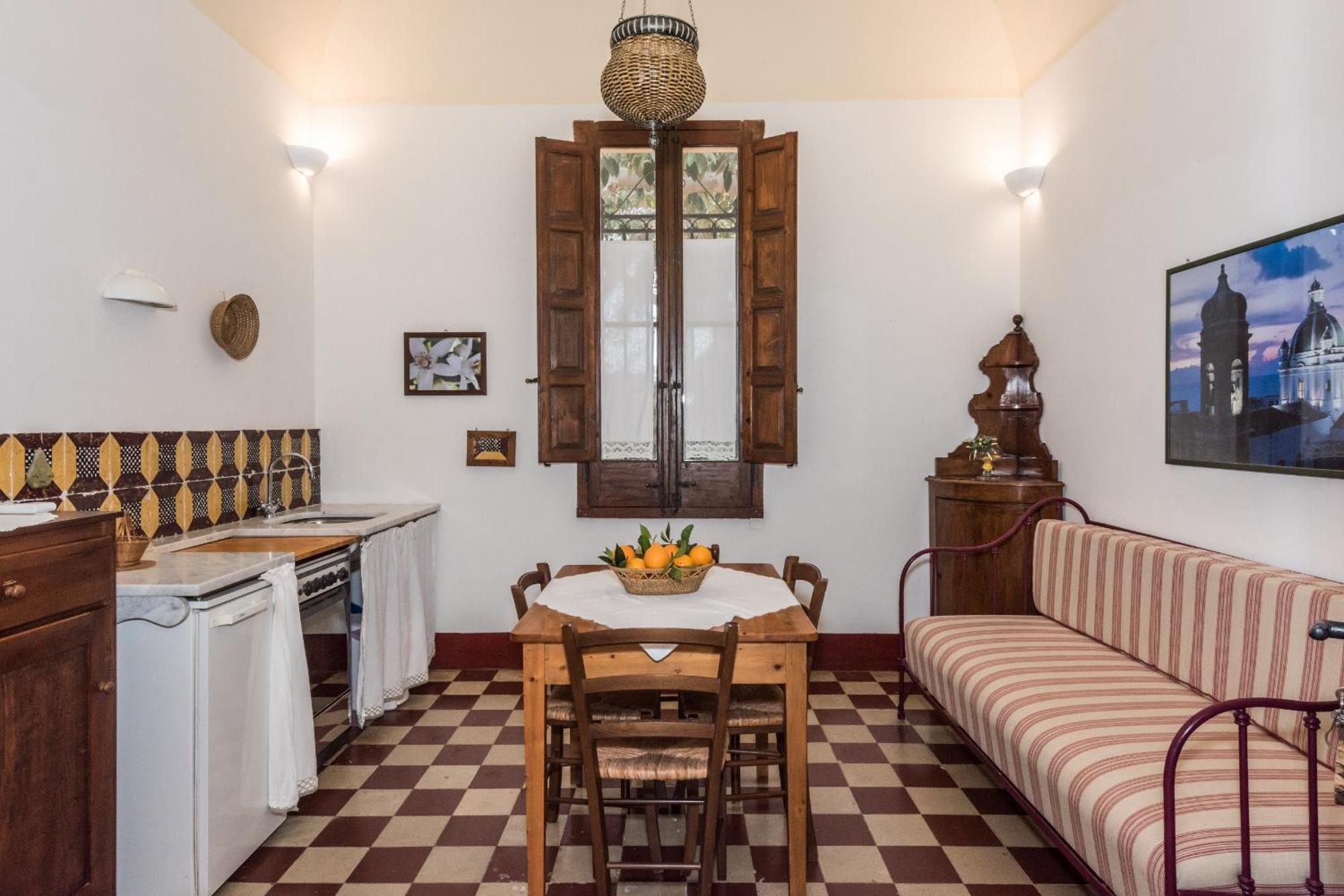 Azienda Agrituristica Tenuta Pizzolungo Erice Luaran gambar