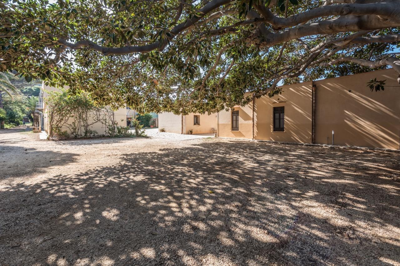 Azienda Agrituristica Tenuta Pizzolungo Erice Luaran gambar