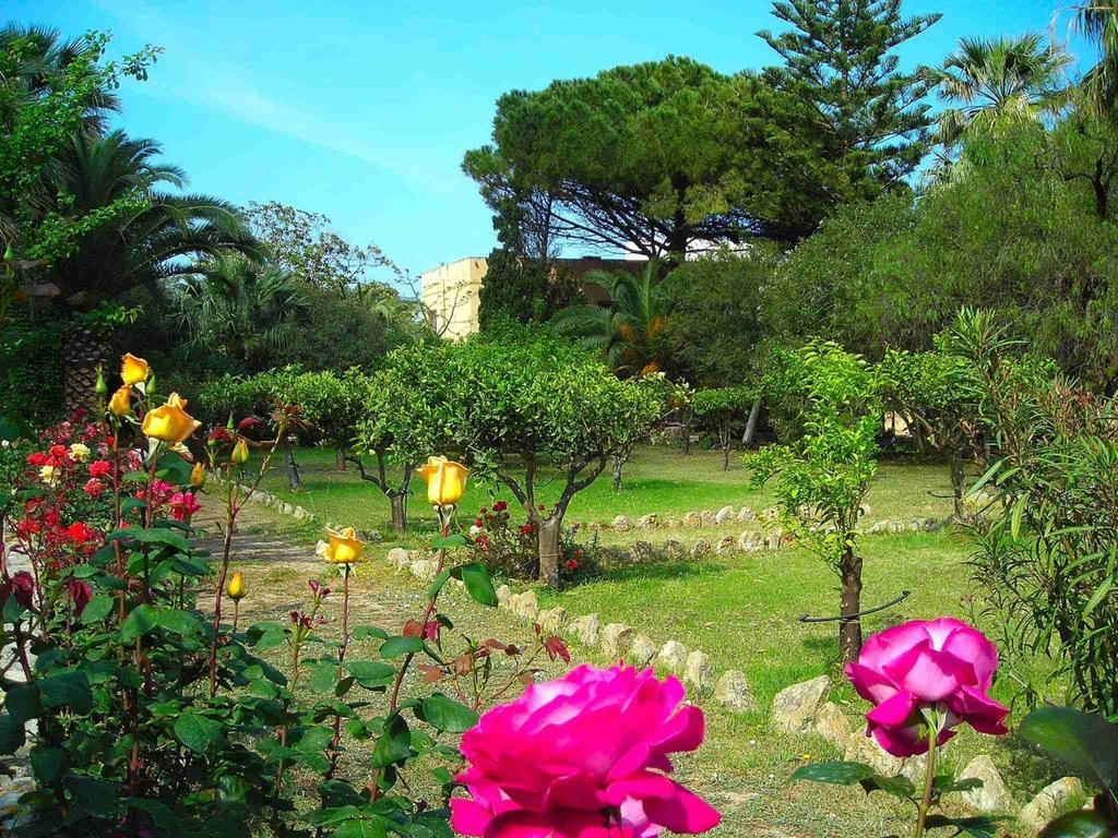 Azienda Agrituristica Tenuta Pizzolungo Erice Luaran gambar